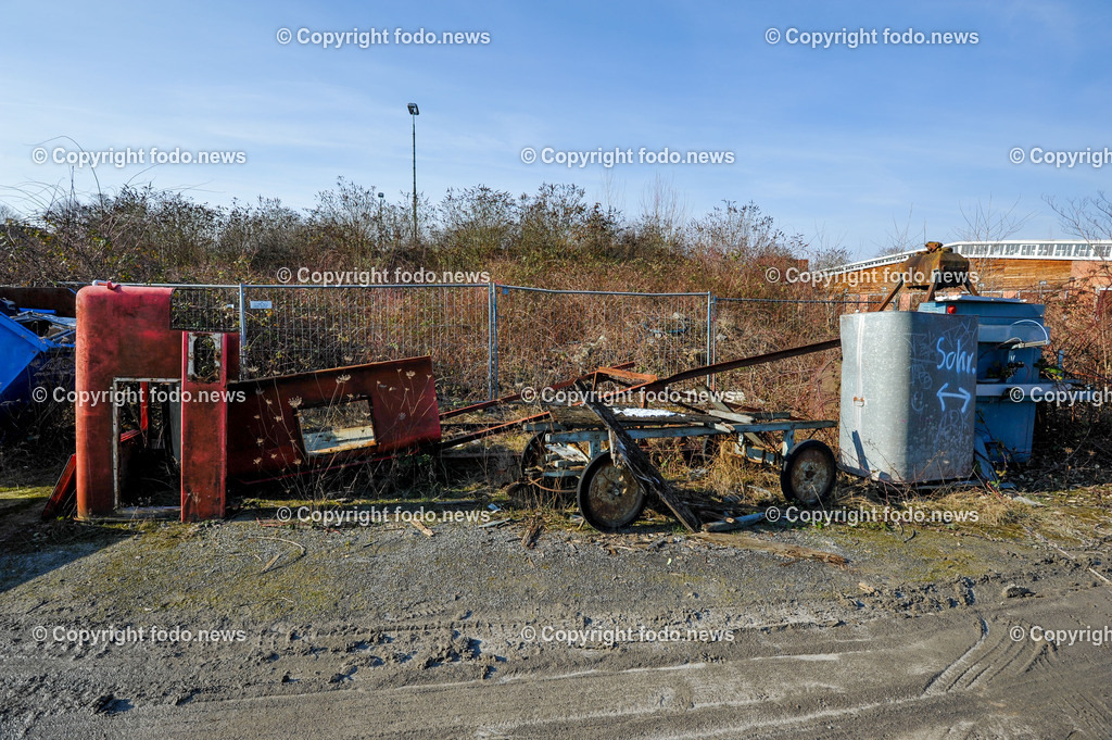 Deutschland_ Baden-Wuerttemberg_ Heilbronn_ 21.02.2025-11 | 21.02.2025, Deutschland, GER, Baden-Wuerttemberg, Heilbronn im Bild Themenbild, Stadtansichten, Ehemaliges Sueddeutsches Eisenbahnmuseum, Museum, Zug, Eisenbahn, Lost Place, aufgelassen, verwildert, Waggon