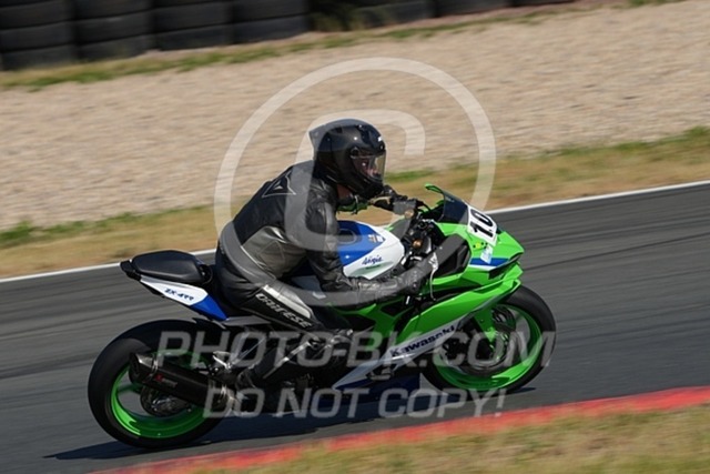 2024_05_16_PBK_13762 | Sportfotografie; SlowMotion; Video; Rennstrecke; Hafeneger; Speer; Racing; RSE; BMW; CBO; Trackday; Motorsportarena; Hockenheimring; Brno; Most; Barcelona; Valencia