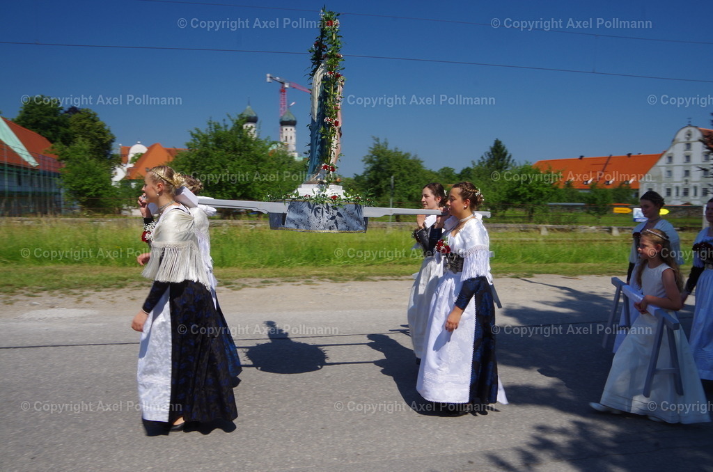 IMGP4643 | fotografiert von Axel PollmannLeonhardi Wallfahrt Benediktbeuern und Murnau, Fronleichnam, Fasching, Landschaft im Loisachtal und Benediktbeuern  - Realisiert mit Pictrs.com