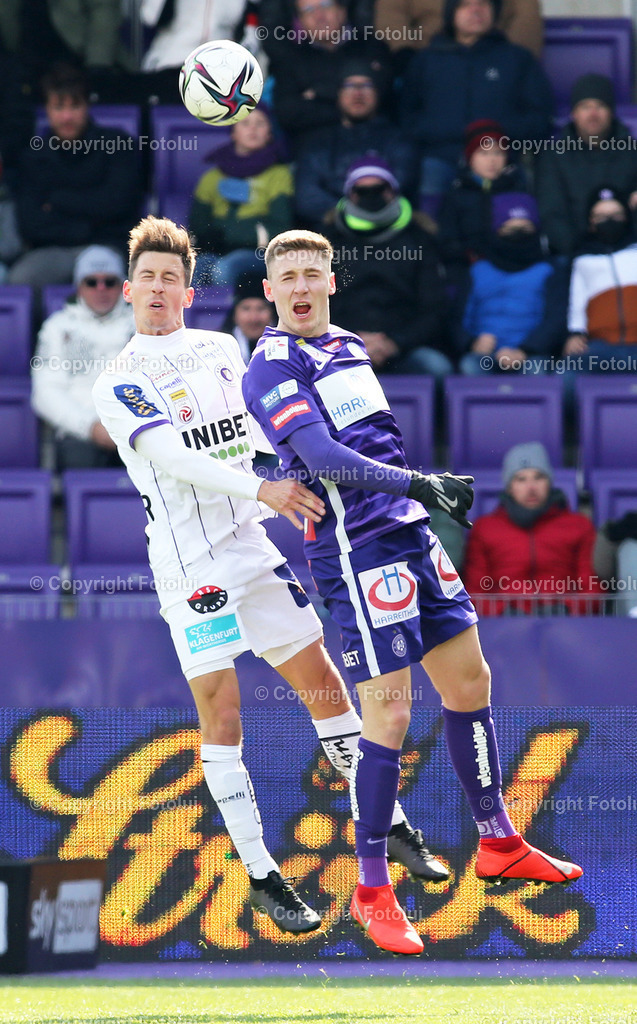 A_LUI_03042022_03 | SPORT,FUSSBALL,TIPICO BUNDESLIGA 03.04.2022 AUSTRIA WIEN-AUSTRIA KLAGENFURT,IM BILD: TILL SCHUHMACHER  (KLAGENFURT) UND ALEKSANDAR JUKIC (AUSTRIA WIEN) FOTO: FOTOLUI