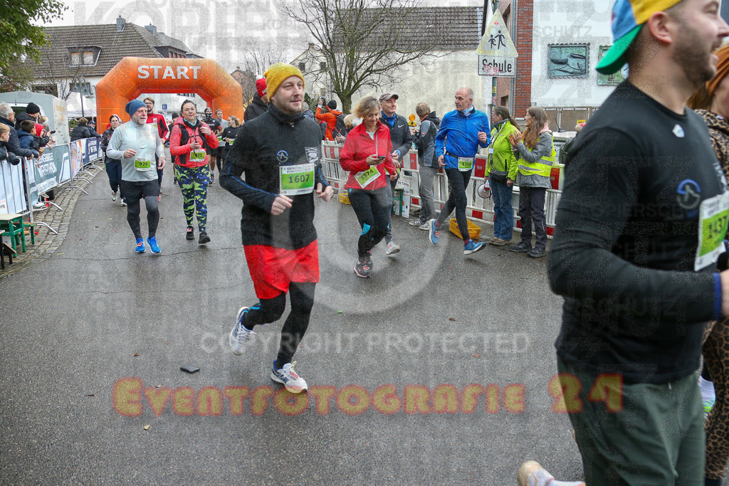 251130_1025_EX1_5044 | Sportfotografie im Rhein-Sieg Kreis, Köln, Bonn, NRW, Rheinland Pfalz, Hessen, etc. Unser Tätigkeitsfeld umfasst den Laufsport vom Volkslauf über den Marathon, Duathlon, Triathon bis zum Ultralauf wie Kölnpfad Ultra oder Schindertrail.