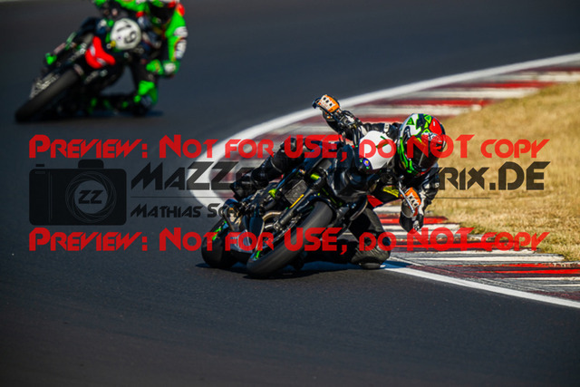 MaZZes_FotoMatrix_220624_8927 | TWINCUP