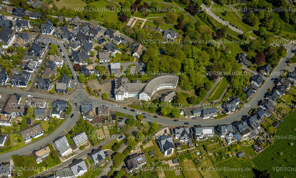 Schmallenberg230506373 | Luftbild, Rathaus, Schmallen Haus, Schmallenberg, Sauerland, Nordrhein-Westfalen, Deutschland