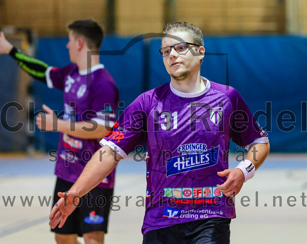2023-10-21_002_SpVgg_Altenerding_III_gegen_TSV_Taufkirchen-Vils | Erding, Deutschland, 21.10.2023:
Handball, Bezirksklasse Männer Staffel Ost 2023 / 2024, 4. Spieltag, SpVgg Altenerding III gegen TSV Taufkirchen/Vils, Endergebnis: 27:32

Raphael Förtsch (SpVgg Altenerding, #31)

Foto: Christian Riedel / fotografie-riedel.net