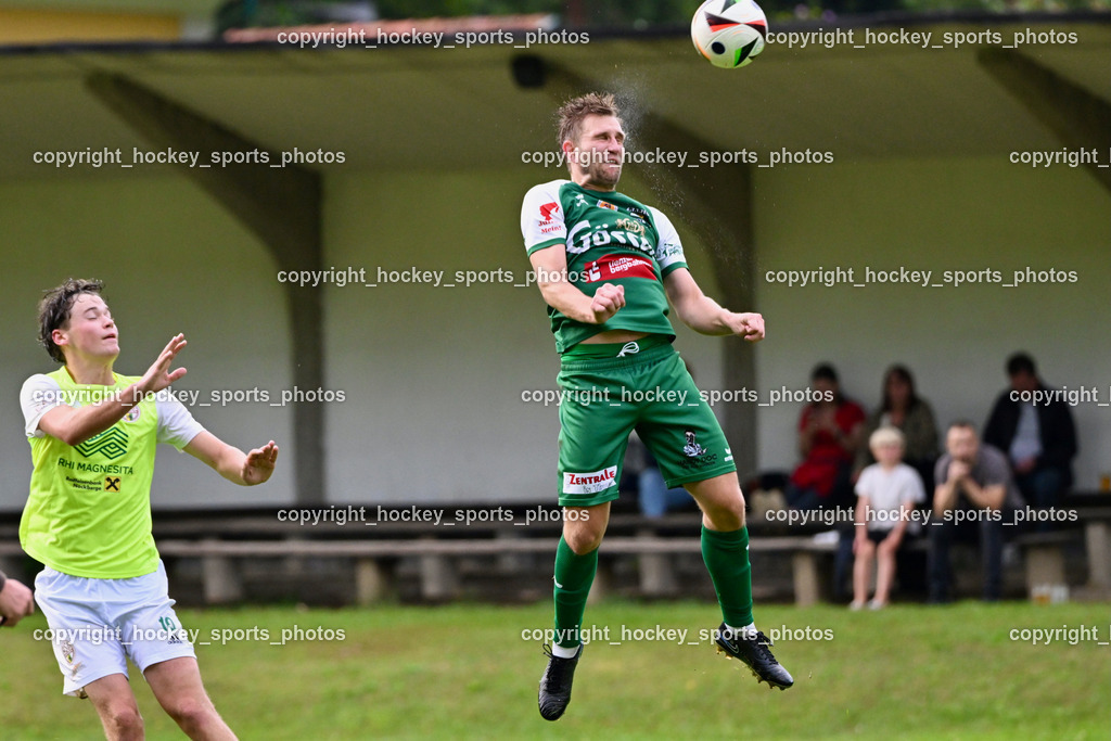 WSG Radenthein vs. SV Rapid Lienz | #10 Markus Steinwender WSG Radenthein, #6 Florian Unterweger Rapid Lienz, WSG Radenthein vs. SV Rapid Lienz, WSG Radenthein vs. SV Rapid Lienz am 30.08.2025 in Radenthein (Sportplatz Radenthein), Austria, (Photo by Bernd Stefan)
