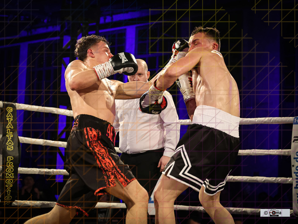 Domenik Arnold erster WM KAmpf 02 2026 tomafocus TB00139 | professionelle Sport- und Eventfotografie von Tomafocus – dynamische Bilder, emotionale Momente und hochwertige Aufnahmen für jeden Anlass. - Realisiert mit Pictrs.com