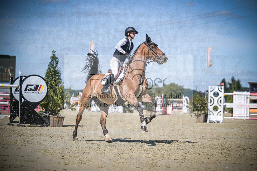 DOS_3873 | Entdecke hochwertige Reitturnierfotos von Foto Oger. Professionell, emotional und authentisch – jetzt Lieblingsmomente im Shop bestellen.Deutschlandweite Turnierfotografie. - Realisiert mit Pictrs.com