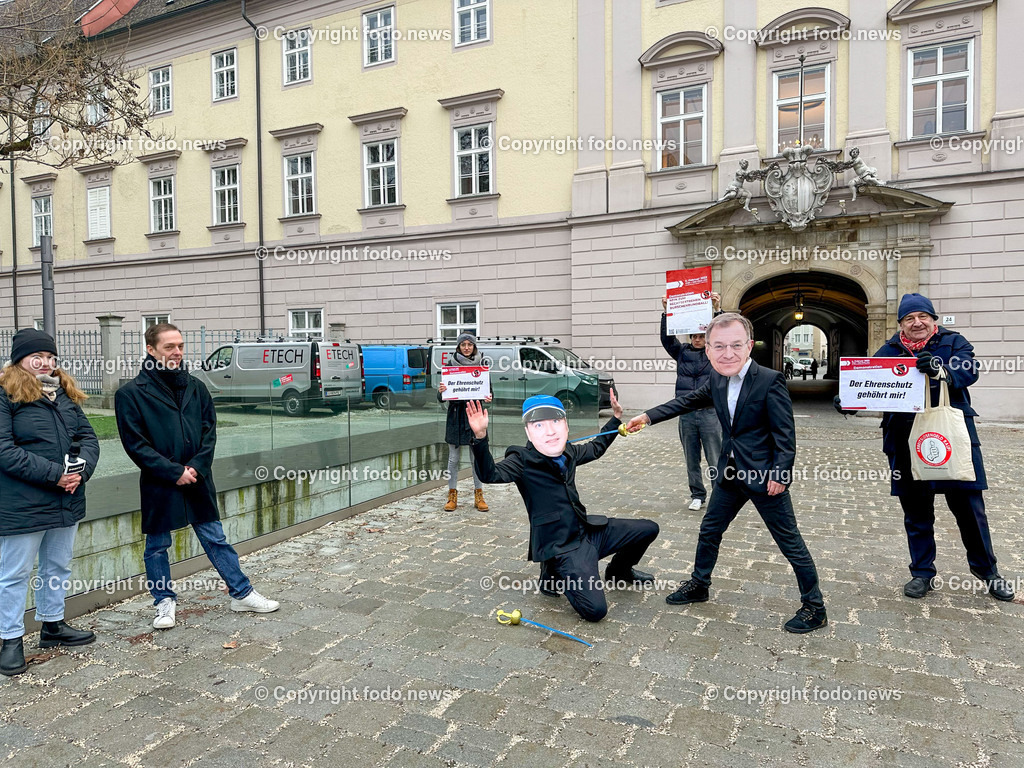 Medienkundgebung Linz gegen rechts_ gegen Burschenbundball_ 24.01.2023-15 | 24.01.2023, Linz, AUT, Medienkundgebung Linz gegen rechts, gegen Burschenbundball im Bild Kundgebungsteilnehmer