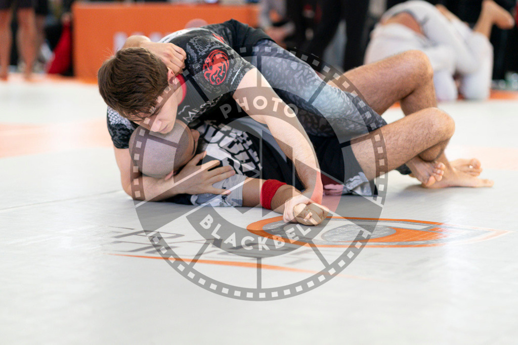 20240915PBB3191 | Athletes compete during the Grappling Industries’ grappling and Brazilian jiu-jitsu competition in Berlin, on September 15, 2024.