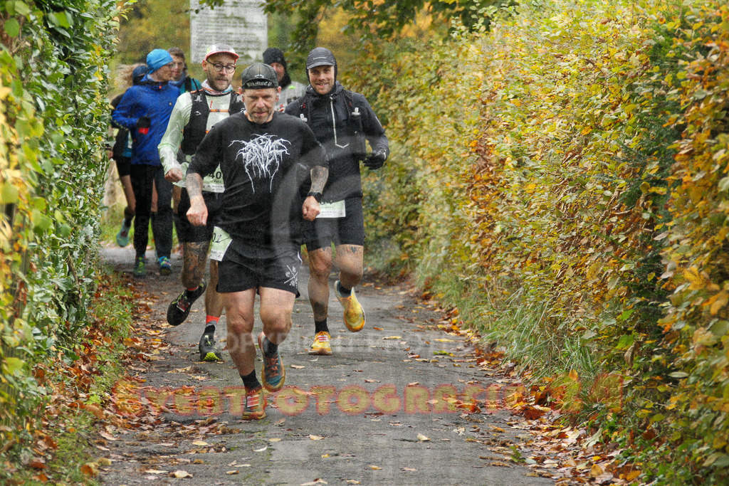 251026_1005_EV4_4024 | Sportfotografie im Rhein-Sieg Kreis, Köln, Bonn, NRW, Rheinland Pfalz, Hessen, etc. Unser Tätigkeitsfeld umfasst den Laufsport vom Volkslauf über den Marathon, Duathlon, Triathon bis zum Ultralauf wie Kölnpfad Ultra oder Schindertrail.