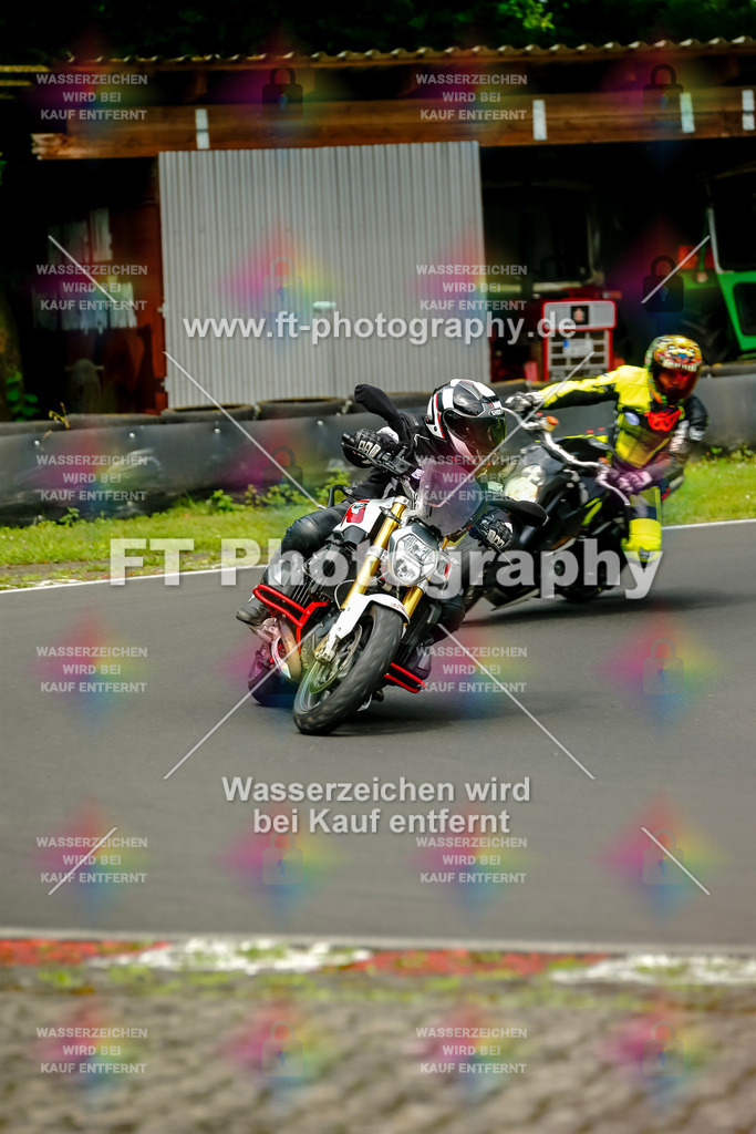 VBK-4385 | Hier findet Ihr Bilder von Touristenfahrten auf der Nürburgring Nordschleife oder von anderen Veranstaltungen die ich besucht habe. Viel Spass beim Durch Schauen 