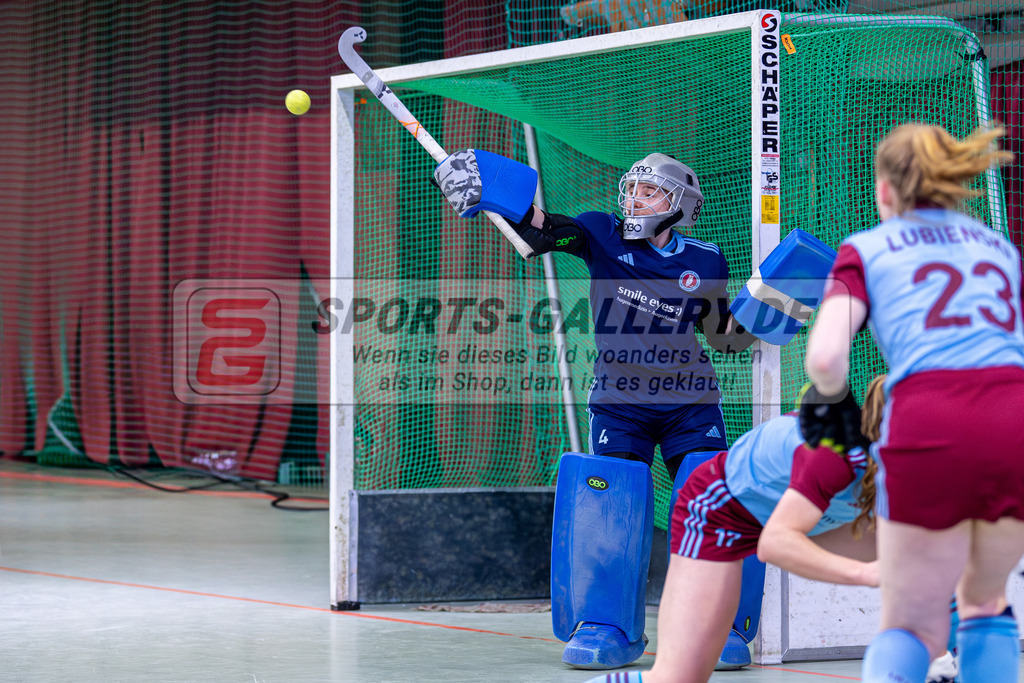 SM_2025-01-12_wD5_-129 | 1.Bundesliga Hallenhockey  (W) UHC - HTHC / 2:3 (2:1)