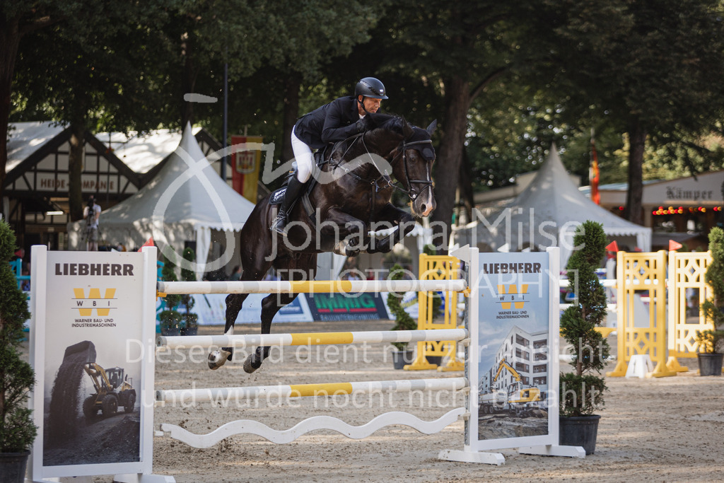 230910_OWLCh_GroßerPreis-669 | Deine schönsten Turniermomente als professionelle Fotos! Entdecke hochwertige Pferdesport-Fotografie im Online-Shop. Jetzt Fotos finden & bestellen!