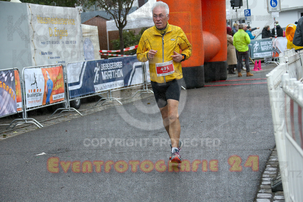 251130_1146_EX1_8756 | Sportfotografie im Rhein-Sieg Kreis, Köln, Bonn, NRW, Rheinland Pfalz, Hessen, etc. Unser Tätigkeitsfeld umfasst den Laufsport vom Volkslauf über den Marathon, Duathlon, Triathon bis zum Ultralauf wie Kölnpfad Ultra oder Schindertrail.