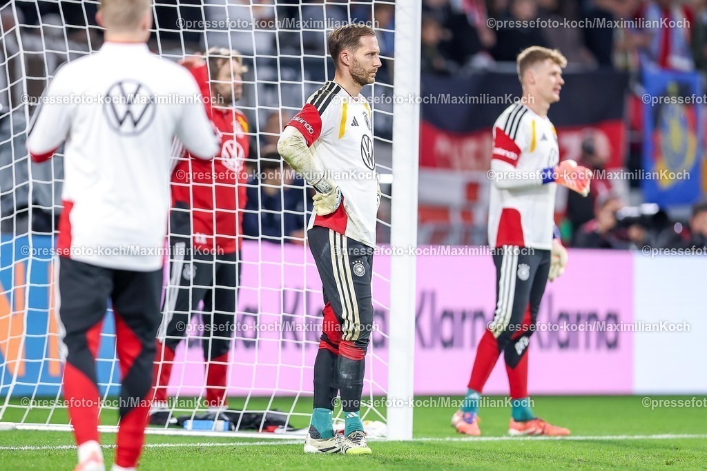 DFB14112501026 | 14.11.2025, Fußball, Länderspiel, WM-Qualifikation Europa, Deutschland - Luxemburg, Stade de Luxembourg (Croix de Gasperich, Luxemburg), 9. Spieltag, Saison 2025 2026: Torwart Oliver Baumann (GER #01)  Regulations prohibit any use of photographs as image sequences and or quasi-video.