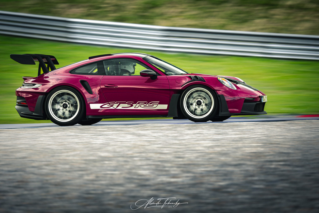 R6PZ1420 _Alexander Tschuncky | Entdecken Sie die faszinierende Welt von Alexander Tschuncky Arts: Kreative Fotografie, atemberaubende Automobilkunst und hochwertiger Bilderdruck. Lassen Sie sich inspirieren! - Realisiert mit Pictrs.com