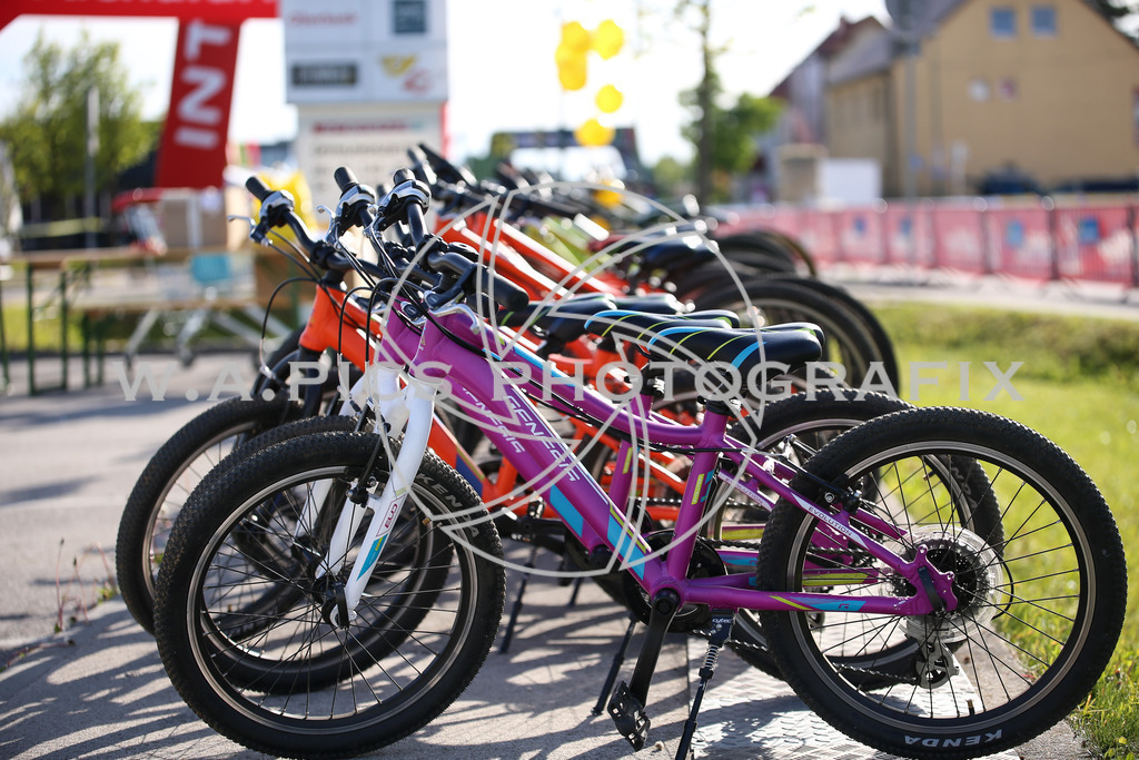 ..... | WELS, AUSTRIA, 28.April 24, 62. UCI RAIFFEISEN KIRSCHBLÜTENRENNEN, Image shows: 
Photo: WAPICS / Andreas Willdoner