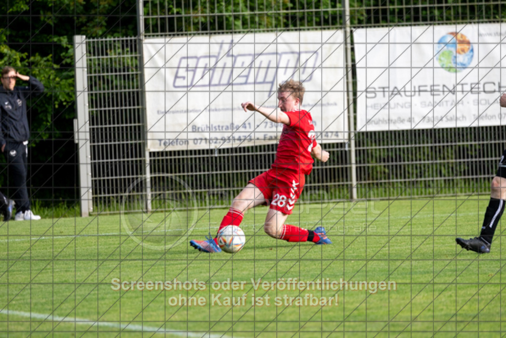 20250616_200051_0661 | #,  TV Eybach (weiß) vs. 1.FC Donzdorf II (rot), Fussball, Entscheidungsspiel 3 in Kreisliga A3 - Bezirk Neckar/Fils, Saison 2024/2025, Rasensportplatz, Staufenecker Str. 41, 73084 Salach, 16.06.2025 - 18:30 Uhr,Foto: PhotoPeet-Sportfotografie/Peter Harich