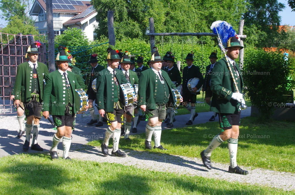 IMGP2924 | fotografiert von Axel PollmannLeonhardi Wallfahrt Benediktbeuern und Murnau, Fronleichnam, Fasching, Landschaft im Loisachtal und Benediktbeuern  - Realisiert mit Pictrs.com
