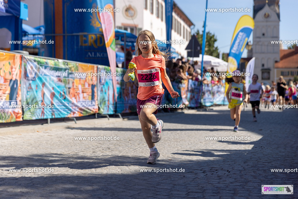 VJ__3072 | Stadtlauf Erding 2025 #stadtlauferding #erdingstadtlauf #stadtlauf_erding #laufmotivation #trisporterding #yourpictrs #sportshot_your_pictrs