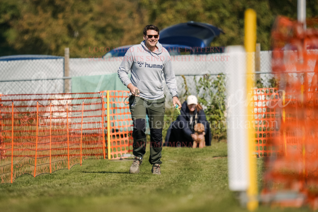 20250928_Hunderennen-644 | MuT (Mensch und Tier) mit Mona - Fotografie und Tierkommunikation - Realisiert mit Pictrs.com