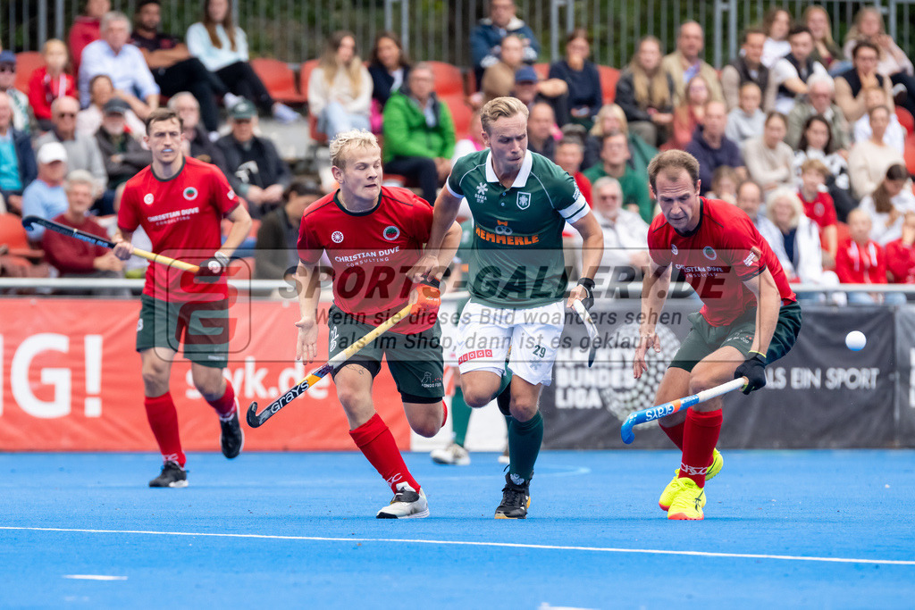 HK_20240915_106547 | 1. Bundesliga Herren Crefelder HTC - Uhlenhorst Mülheim am 15.9.2024 Crefelder HTC , CHTC, Krefeld , Boomes Anton ( Crefelder HTC #23 ) , LangHeinrich Finn ( Crefelder HTC #22 ) , Malte Hellwig ( Uhlenhorst Mülheim #29 ) , Linus Michler ( Crefelder HTC #7 )