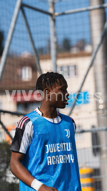 juv_lut_fmachado-0115 | Images from the Juniors B match between Juventus Academy and FC Lutry, played on 18 March 2026 in Lutry, Switzerland, featuring players, coaching staff and match action throughout the game.