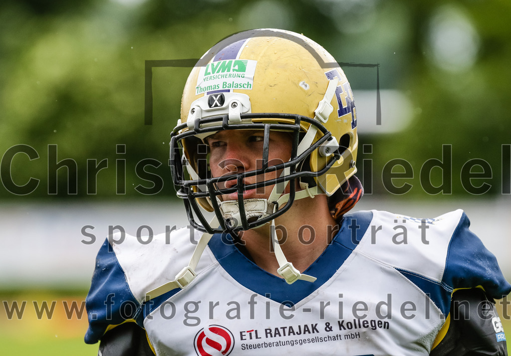 2022-05-29_134_Erding_Bulls_gegen_Nuernberg_Rams | Erding, Deutschland, 29.05.2022:
Fußball, Regionalliga 2022, 5. Spieltag, Erding Bulls gegen Nürnberg Rams, Endergebnis: 10:16

Foto: Christian Riedel / fotografie-riedel.net