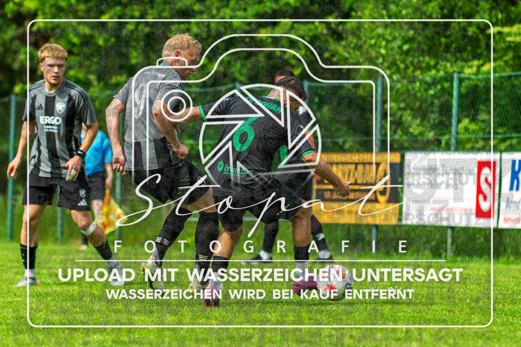 Kreisliga Herren HK - FG Fulde-Stellichte vs. SV Ciwan Walsrode | Jan-Hendrik Buchholz (FG Fulde-Stellichte II #9), Aziz Burc (SV Ciwan Walsrode #6); Kreisliga Herren HK - FG Fulde-Stellichte vs. SV Ciwan Walsrode am 31.05.26 in Lehrdestadion, Stellichte - Realisiert mit Pictrs.com