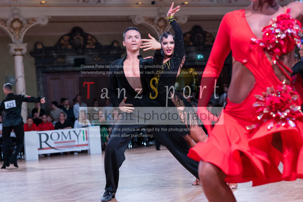 20240706_WDSF_WO_Latin_10428 | Tanzsportbilder, Standardtanz, Lateintanz, WDSF, DTV, LTVB, dancecomp, goc, hessen tanzt, blaues band der spree, walzer, tango, wiener walzer, slowfox, quickstepp, samba, rumba, cha-cha-cha, paso doble. jive, hd-kroft photography, turniertanzsport
