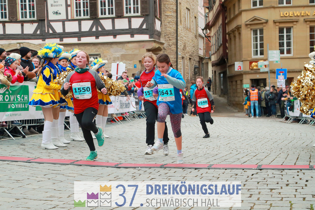 Stadtwerke Jugendlauf 1700m | 3 Koenigslauf 2023 - Realisiert mit Pictrs.com