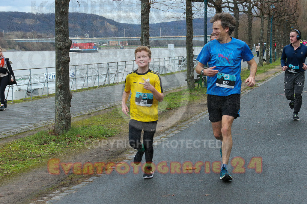 221231_1021_EX1_6750 | Sportfotografie im Rhein-Sieg Kreis, Köln, Bonn, NRW, Rheinland Pfalz, Hessen, etc. Unser Tätigkeitsfeld umfasst den Laufsport vom Volkslauf über den Marathon, Duathlon, Triathon bis zum Ultralauf wie Kölnpfad Ultra oder Schindertrail.