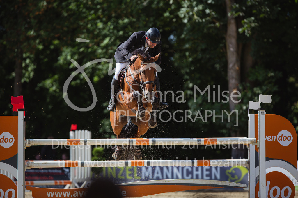 220828_Delbrueck_GrosserPreis-645 | Deine schönsten Turniermomente als professionelle Fotos! Entdecke hochwertige Pferdesport-Fotografie im Online-Shop. Jetzt Fotos finden & bestellen!