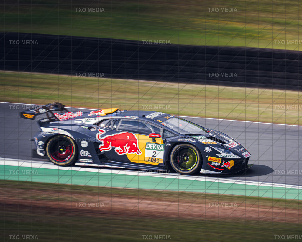 _TXM5778 | Exklusive Motorsport-Fotografie aus Leipzig von TXO Media – für Rennfahrer, Teams & Sponsoren. Sausemuth liefert starke Bilder, die Emotion zeigen. Jetzt buchen & glänzen! - Realisiert mit Pictrs.com
