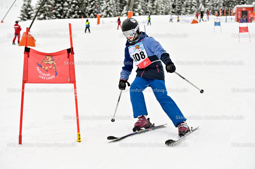 SRF_20.02.2026_0991 | Skirennfotos,Serfaus,Fiss,Ladis,Kinderskirennen,Winter,Tirol,Oberland,skirace,SFL,feelfree,weil wir's genießen,ski,Ski,skifahren,Sonnenplateau, - Realisiert mit Pictrs.com