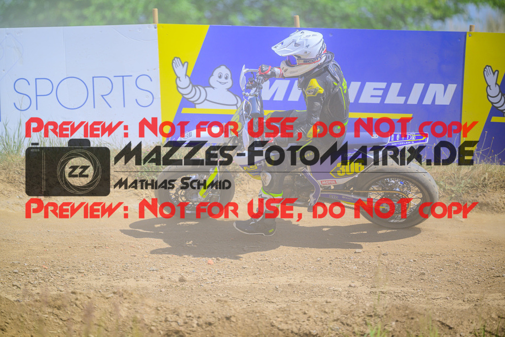 MaZZes_Fotomatrix_20250704_6007705_8215 | GELB