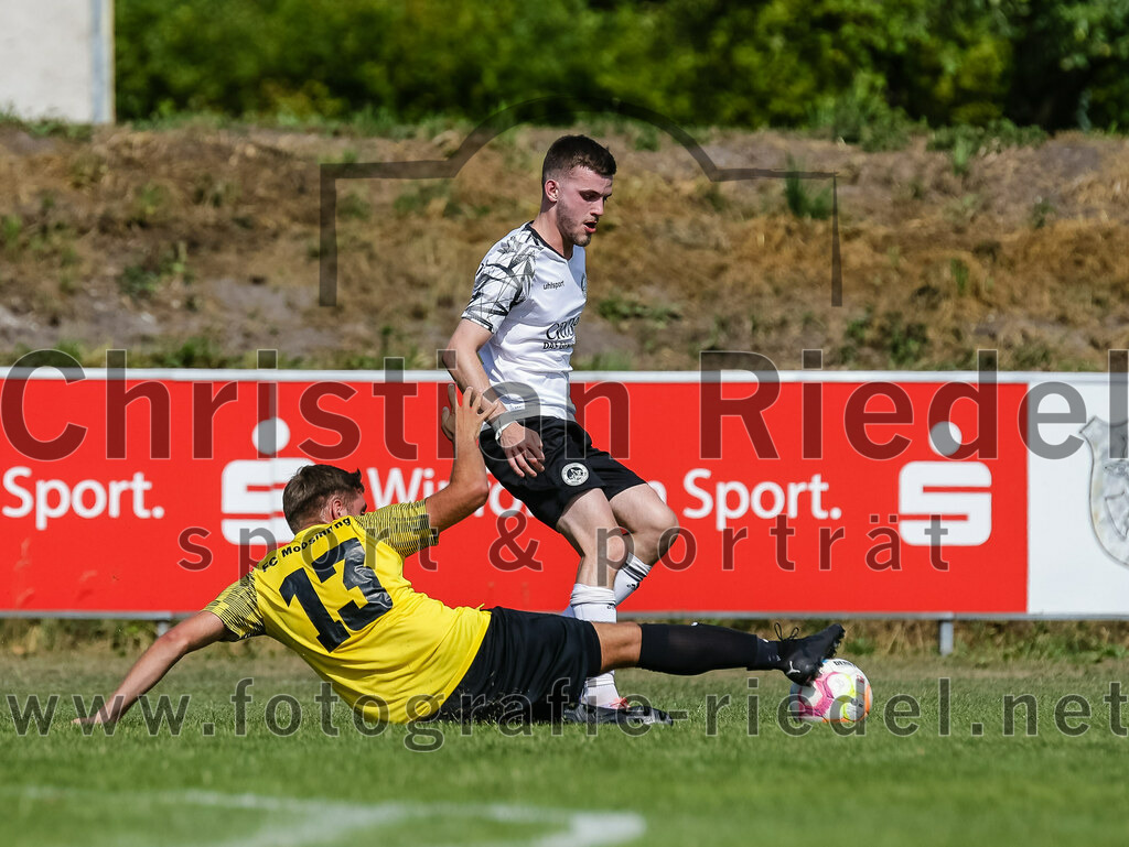 2023-07-09_047_FC_Moosinning_II_gegen_FC_Herzogstadt | Moosinning, Deutschland, 09.07.2023:
Fußball, Kreisliga 2023 / 2024, Testspiel, FC Moosinning II gegen FC Herzogstadt, Endergebnis: 2:1

Foto: Christian Riedel / fotografie-riedel.net