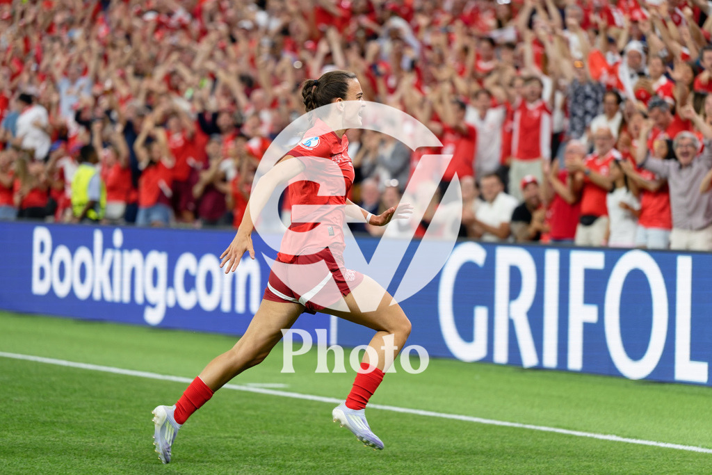Finland v Switzerland: UEFA Women's EURO 2025 Group A | GENEVA, SWITZERLAND - JULY 10: Riola Xhemaili of Switzerland celebrates after scoring her team's first goal  during the UEFA Women's EURO 2025 Group A match between Finland and Switzerland at Stade de Geneve on July 10, 2025 in Geneva, Switzerland. (Photo by Giuseppe Velletri/Sports Press Photo/Getty Images)