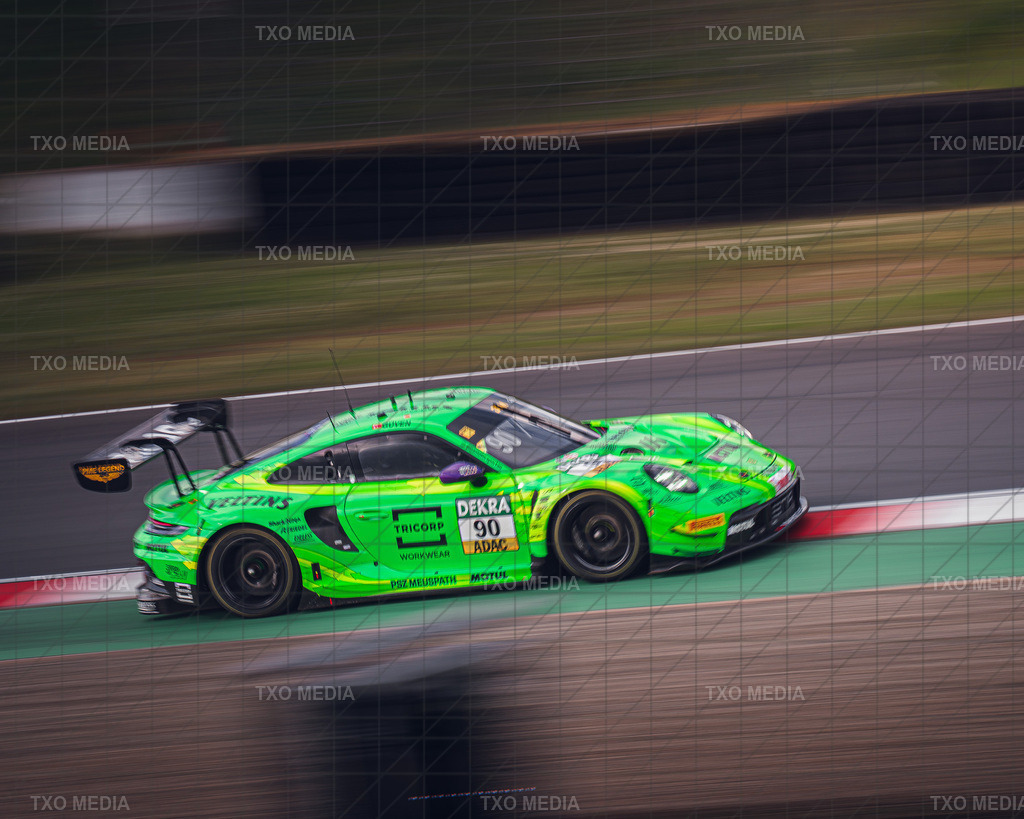 _TXM5737 | Exklusive Motorsport-Fotografie aus Leipzig von TXO Media – für Rennfahrer, Teams & Sponsoren. Sausemuth liefert starke Bilder, die Emotion zeigen. Jetzt buchen & glänzen! - Realisiert mit Pictrs.com