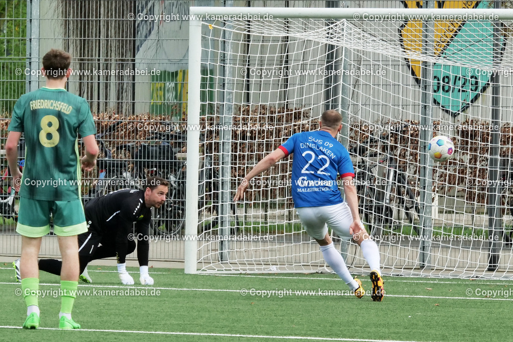 Fußball : Bezirksliga : SV 08/29 Friedrichsfeld - SUS 09 Dinslaken am 07.04.2024 | Fußball : Bezirksliga : SV 08/29 Friedrichsfeld - SUS 09 Dinslaken am 07.04.2024
 - Realisiert mit Pictrs.com