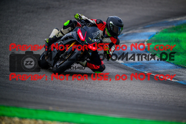 MaZZes_FotoMatrix_240614_6007705_5621 | WEISS