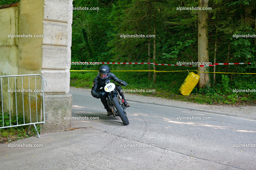 P1014993 | Erleben Sie atemberaubende, hochqualitative Fotos Ihrer Fahrt entlang der malerischen Alpenstraßen. Besuchen Sie alpineshots.com, um professionelle Aufnahmen Ihrer unvergesslichen Reise zu finden und zu kaufen - Realisiert mit Pictrs.com