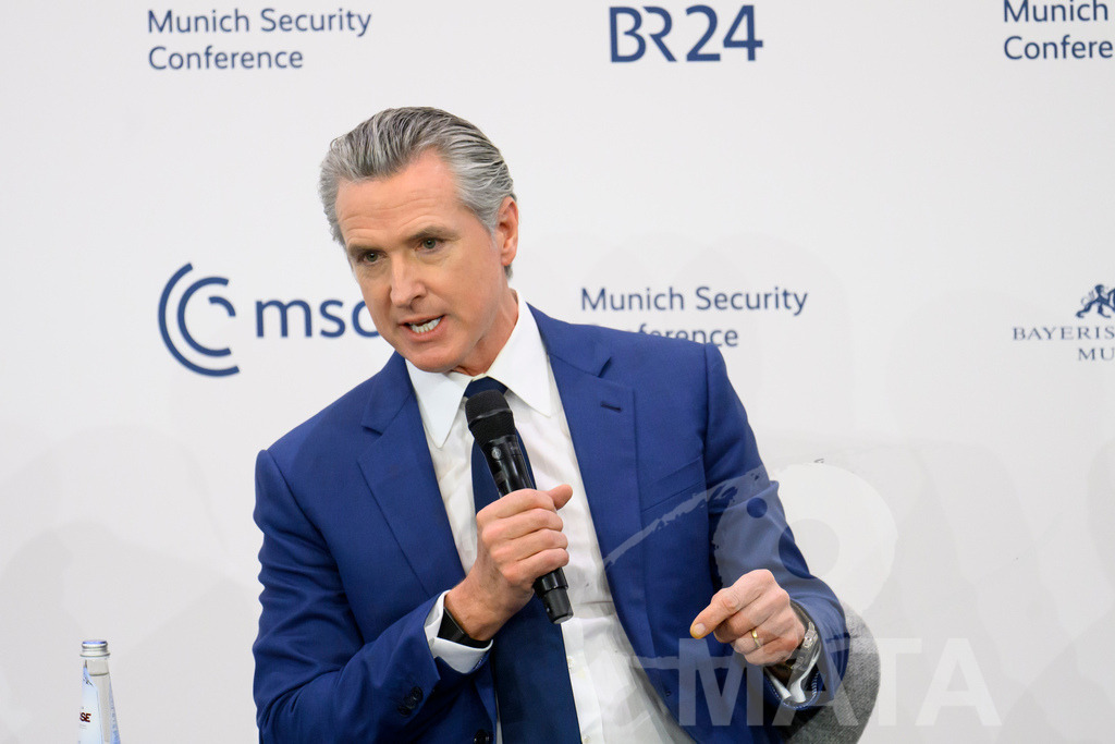 _DWA6176 | MATA IndoCon - Realisiert mit Pictrs.com