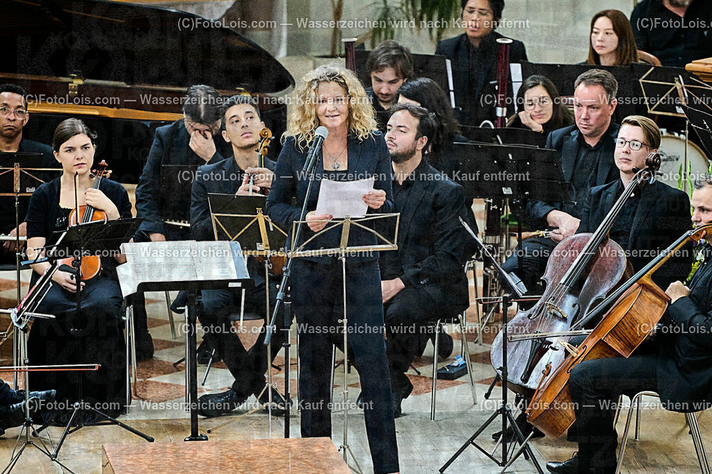 ALP0377_XXXIX_Chopin-Festival_Camerata Mozartiana_Doderer Johanna | (C)FotoLois.com, Alois Spandl, XXXIX. internationales CHOPIN-Festival in der Kartause Gaming, Eröffnungskonzert in der Kartausenkirche mit Janusz Olejniczak (Klavier), Camerata Marzatiana unter Daniel Auner, Johanna Doderer (Komponistin), Natalia Rehling (Klavier), Ingolf Wunder (Klavier), Fr 4. August 2023.