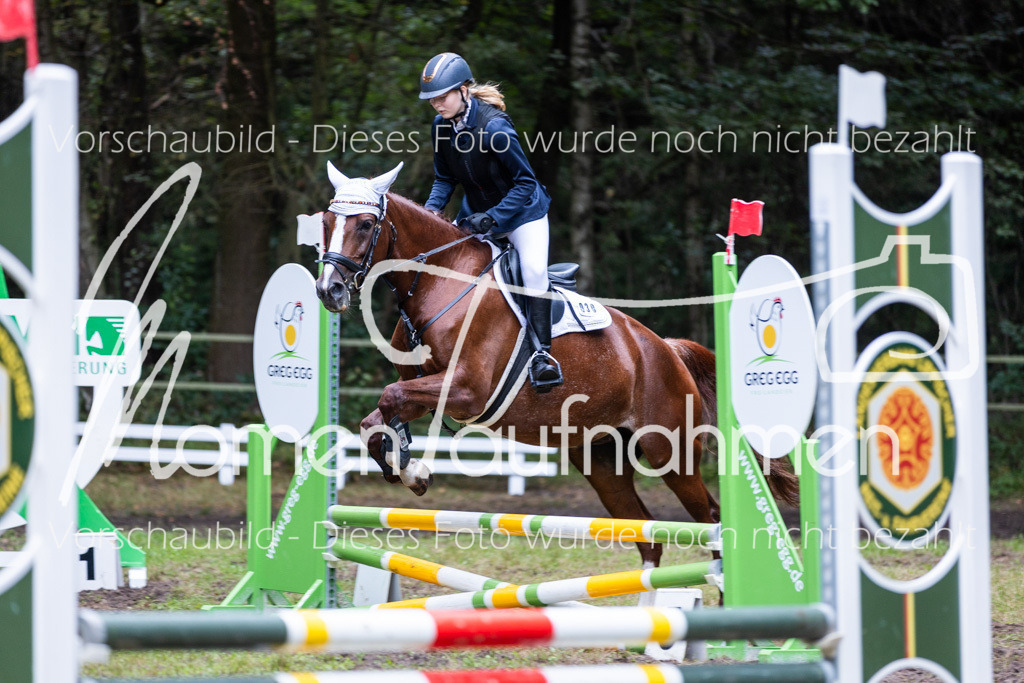 HB-Springreiter-002 | MomenTaufnahmen Pferdesportfotos