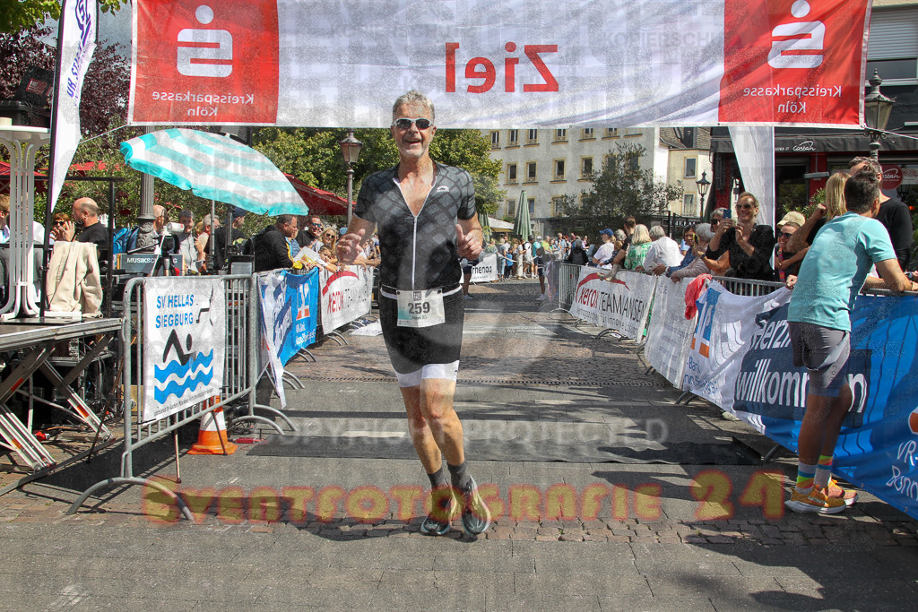 250824_1332_EV4_0339 | Sportfotografie im Rhein-Sieg Kreis, Köln, Bonn, NRW, Rheinland Pfalz, Hessen, etc. Unser Tätigkeitsfeld umfasst den Laufsport vom Volkslauf über den Marathon, Duathlon, Triathon bis zum Ultralauf wie Kölnpfad Ultra oder Schindertrail.