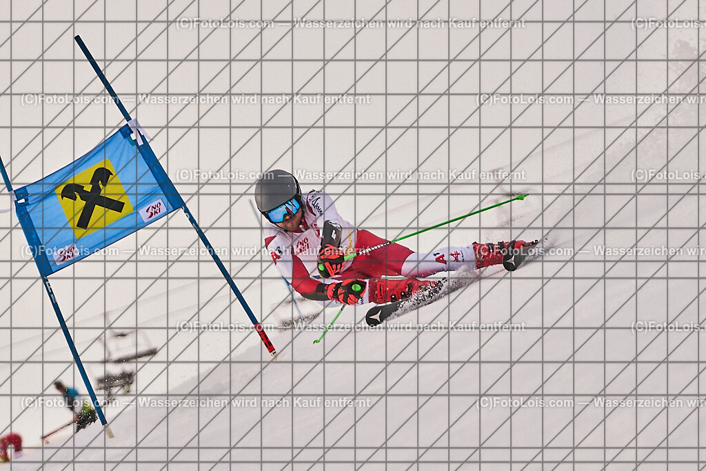ALP7351_Herrn-FIS-GS-I_Lackenhof-WY_Vorlaeufer_Riesenhuber Florian | Internationaler FIS GiantSlalom der Herrn auf der Distelpiste in Lackenhof am Mo 10. März 2025.  Österreich, LSV-NÖ, Sportunion Waidhofen/Ybbs (2035).
