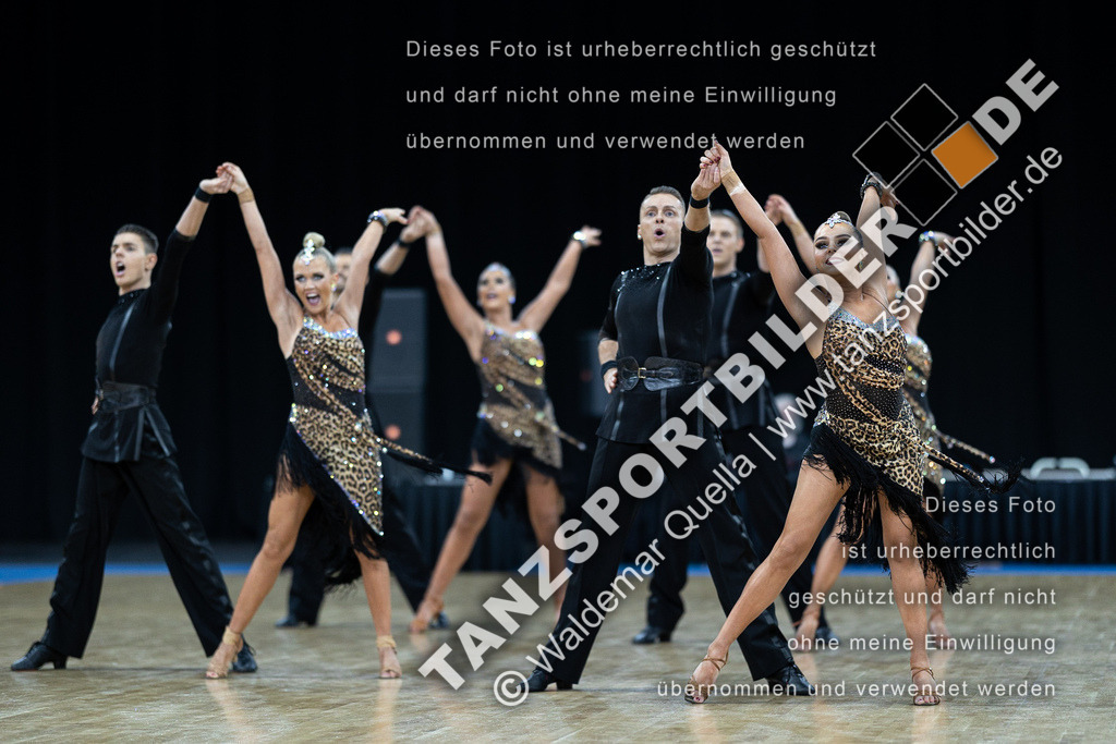 20230226-10384 | Hier finden Sie Tanz Bilder vom Latein und Standard Formationen tanzen. Sportbilder vom Tanzsport. Schöne Fotos und von Weltmeisterschaft, Europameisterschaft, Bundesliga, Regionalliga, Oberliga und Landesliga sowie von GOC Stuttgart, DanceComp, WM Bremen