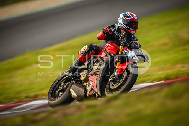 0290-250910-OSL-006_290 | Deine Full-Service-Agentur für ✔️Videoproduktionen und ✔️Motorsportfotografie Jetzt Angebot anfragen!