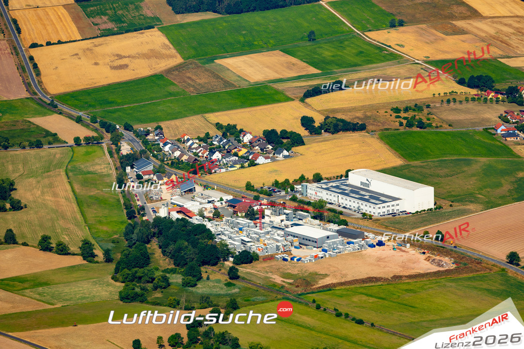 Das Luftbild zeigt : Elsendorf Schlüsselfeld - Die Luftaufnahme wurde 2023 vom UL-Flugzeug aus erstellt ( keine Drohne ) - Hochauflösende Luftaufnahme - Für grossformatige Ausdrucke geeignet. Die Geschenkidee !Mit Lizenz und Bildrechte bestellbar